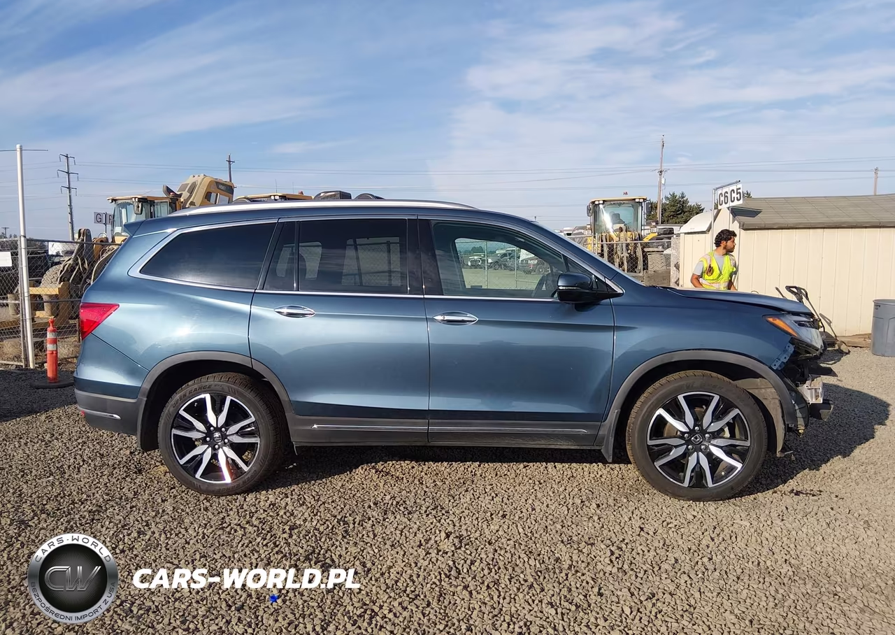 2019 Honda Pilot Touring VIN:5FNYF6H99KB011011 - 14