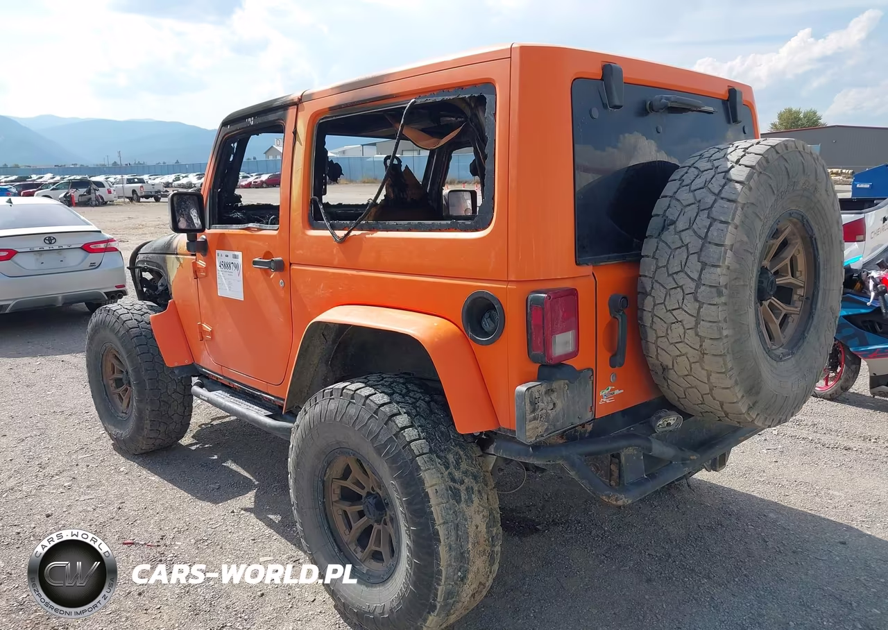 2013 Jeep Wrangler Rubicon VIN:1C4HJWCG0DL517024 - 3
