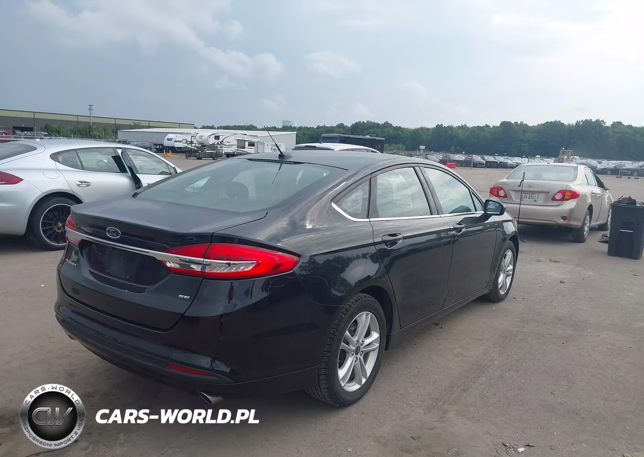 2018 Ford Fusion Se VIN:3FA6P0H74JR108104 - 4