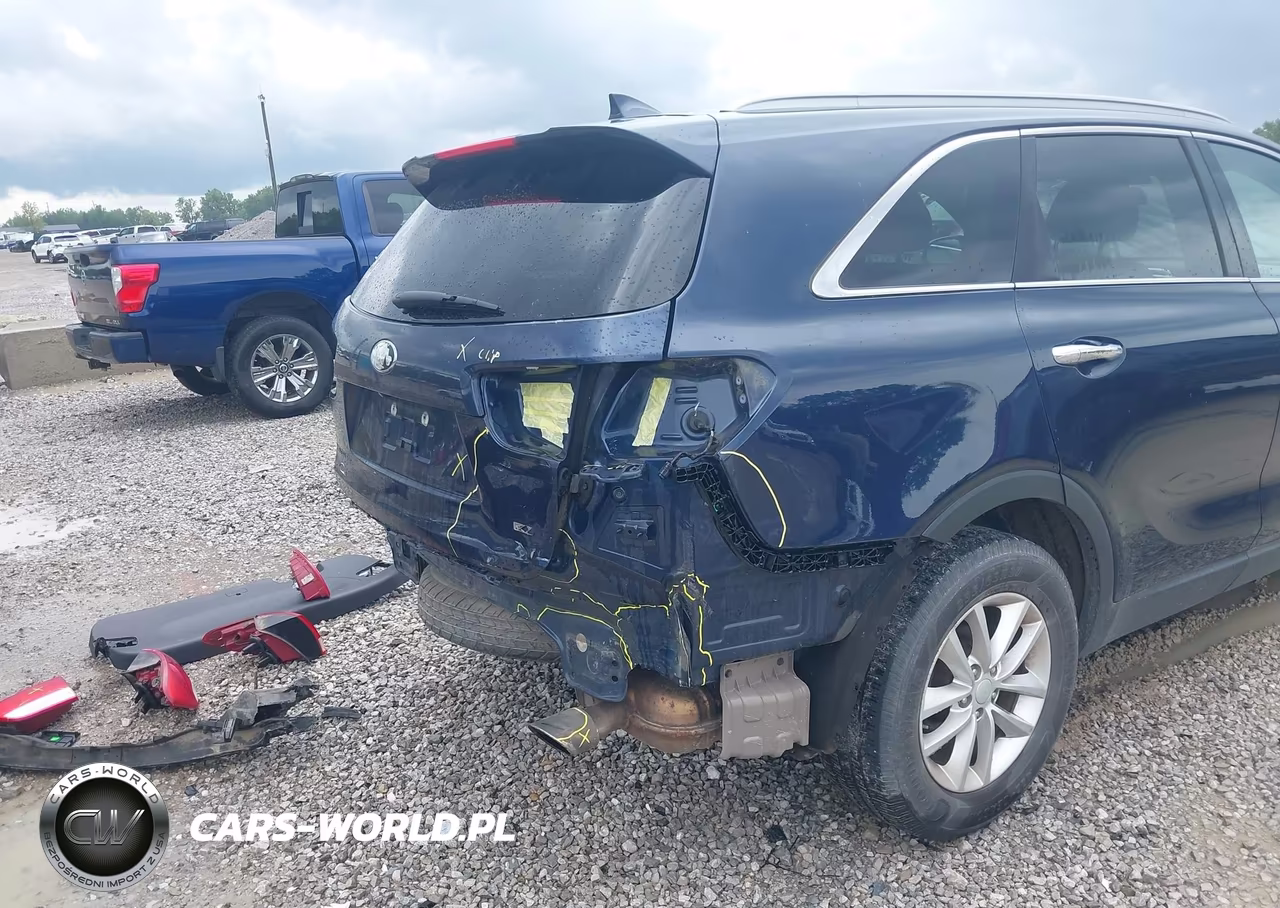 2018 Kia Sorento 2.4L Lx VIN:5XYPGDA3XJG379613 - 6