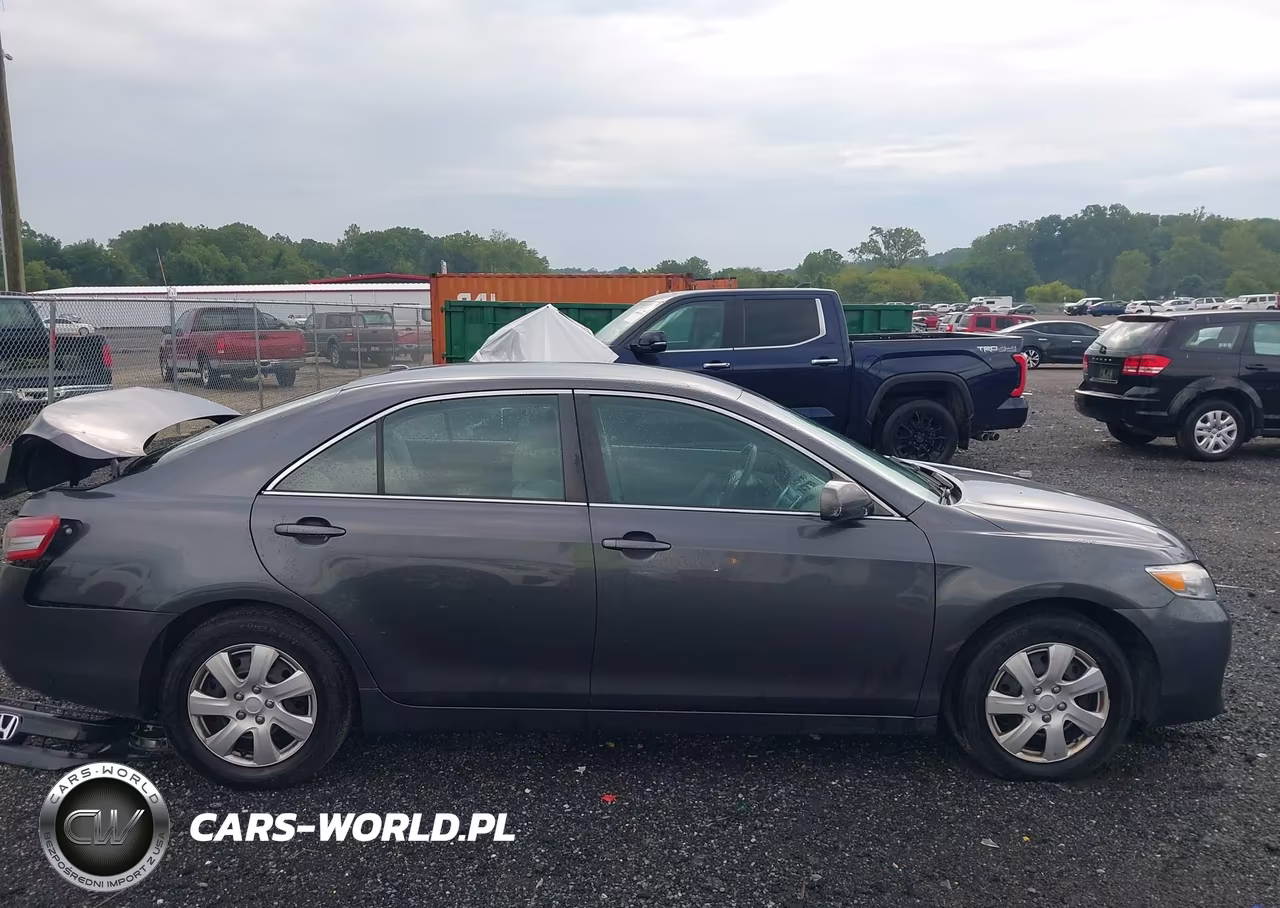 2010 Toyota Camry Le VIN:4T1BF3EK2AU063335 - 13