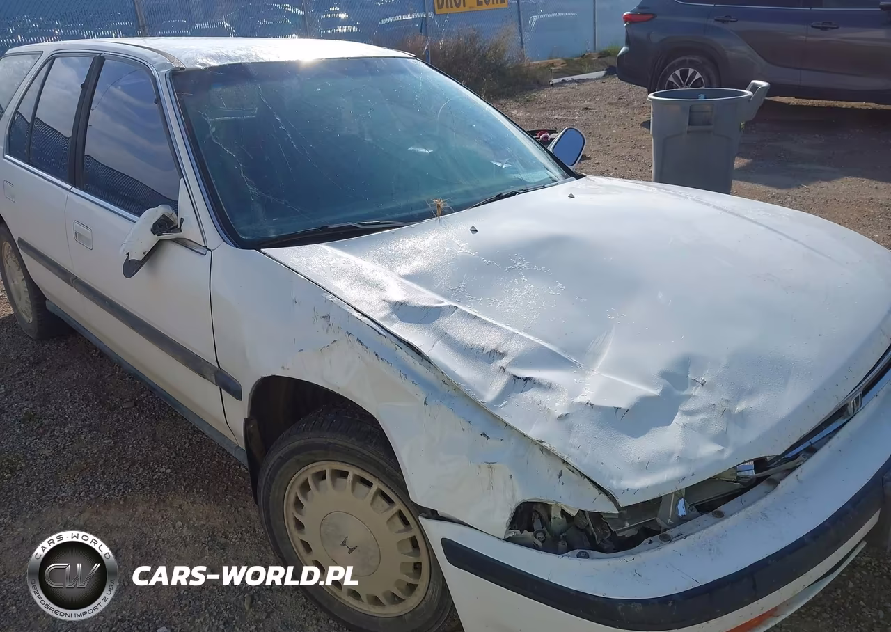 1993 Honda Accord Lx VIN:1HGCB985XPA007586 - 6