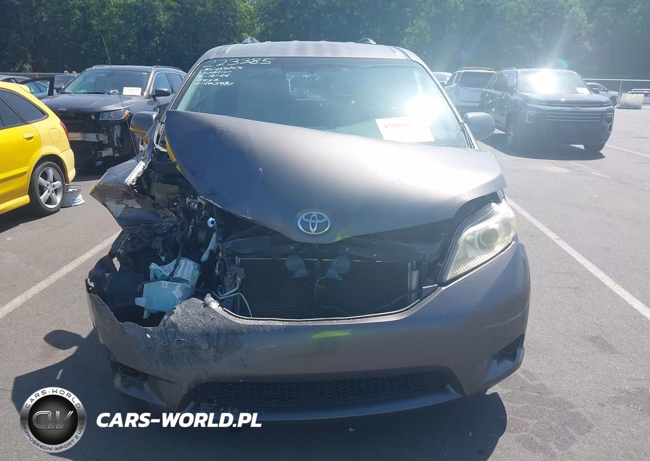 2013 Toyota Sienna Le V6 8 Passenger VIN:5TDKK3DC7DS383981 - 13