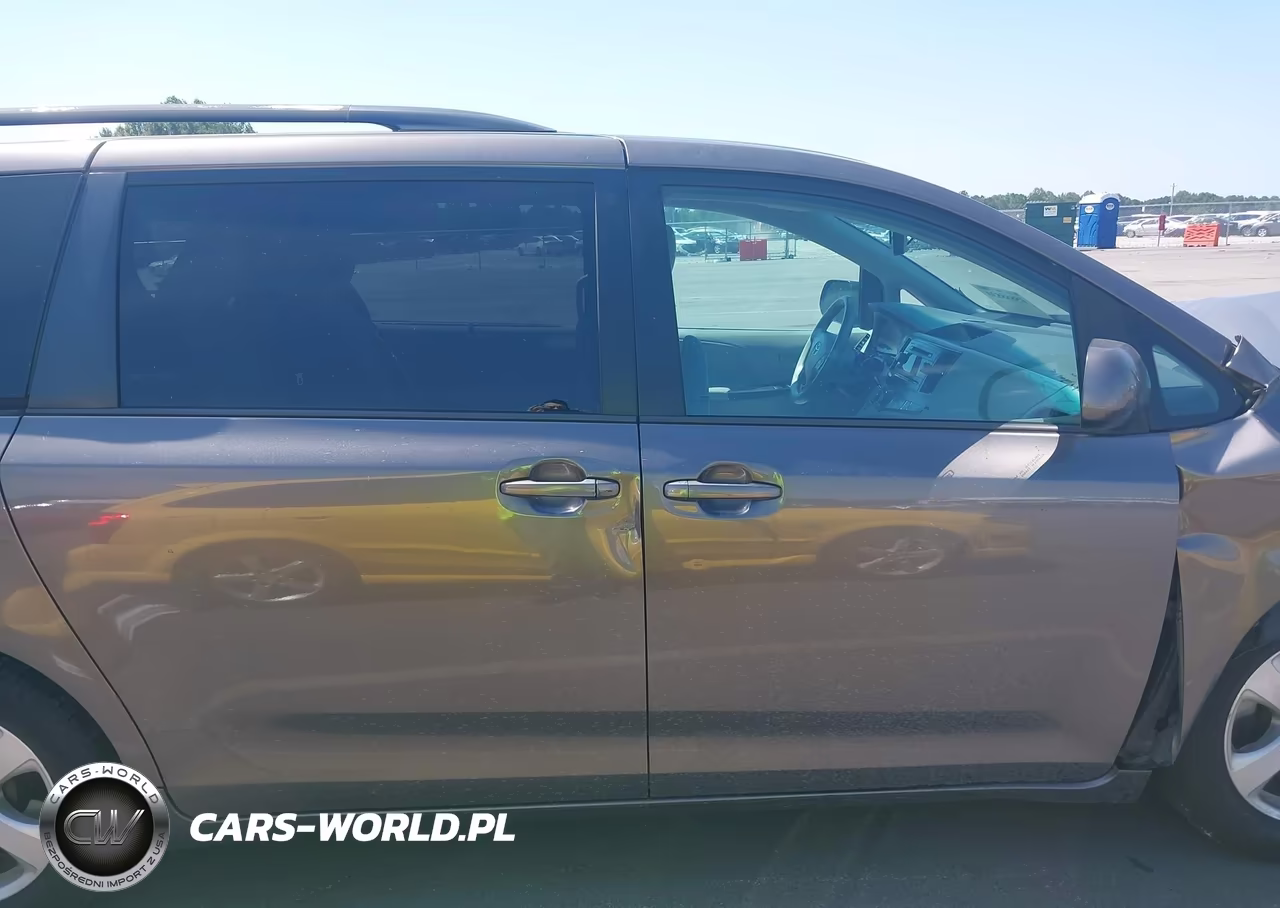 2013 Toyota Sienna Le V6 8 Passenger VIN:5TDKK3DC7DS383981 - 14