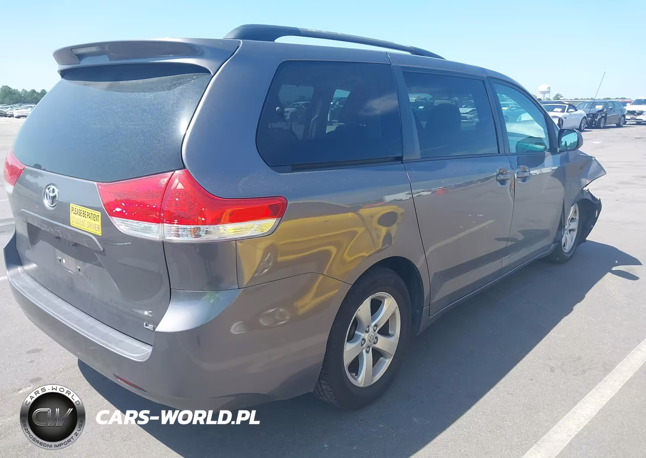 2013 Toyota Sienna Le V6 8 Passenger VIN:5TDKK3DC7DS383981 - 4