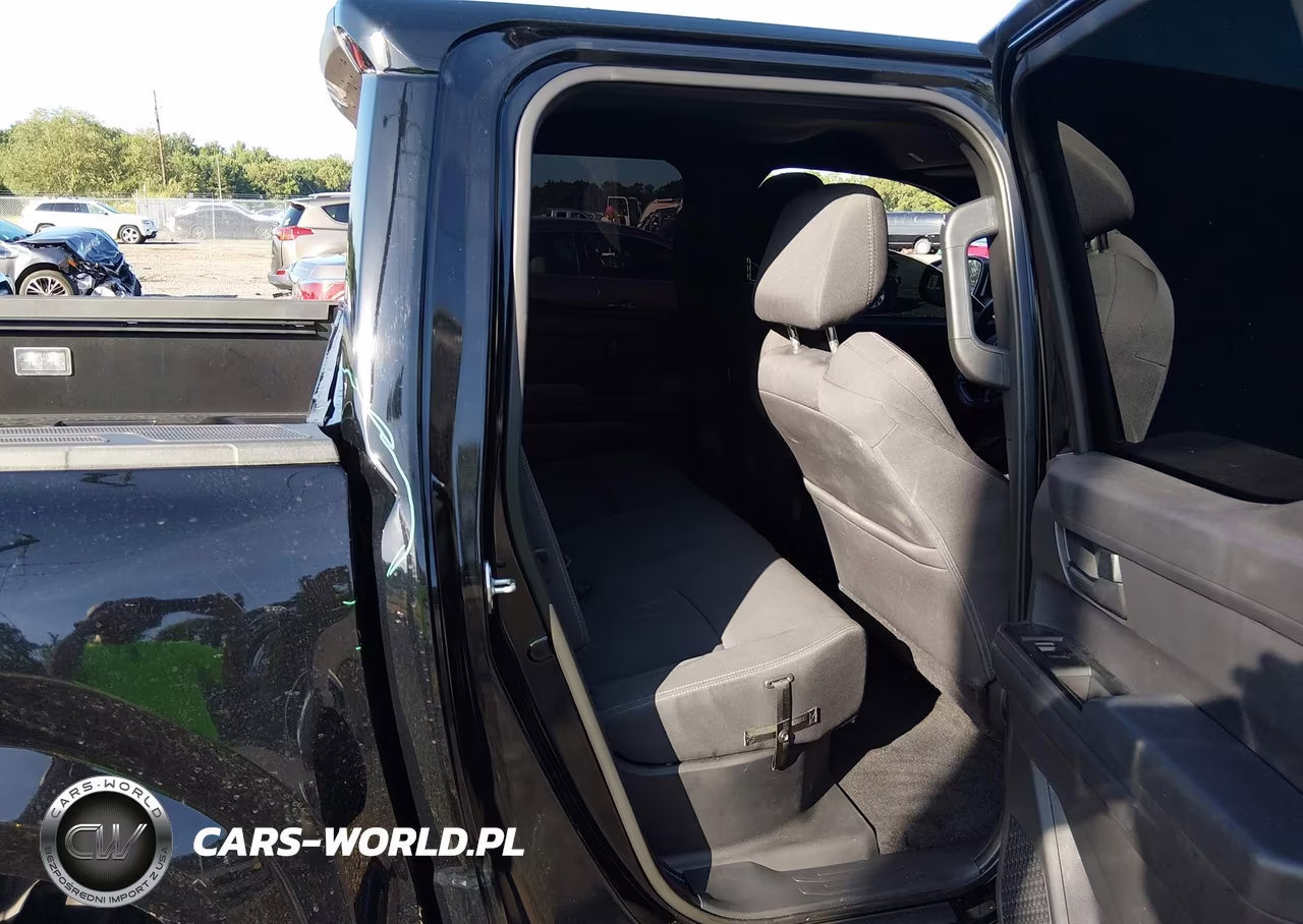 2025 Toyota Tacoma Sr5 VIN:3TMKB5FN5SM048788 - 8