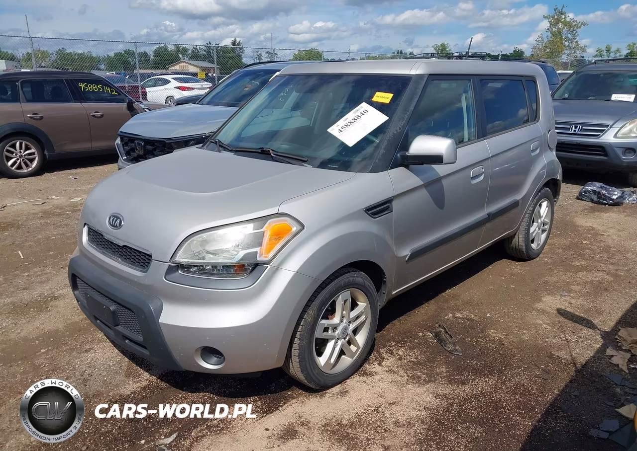 2010 Kia Soul + VIN:KNDJT2A21A7086628 - 2