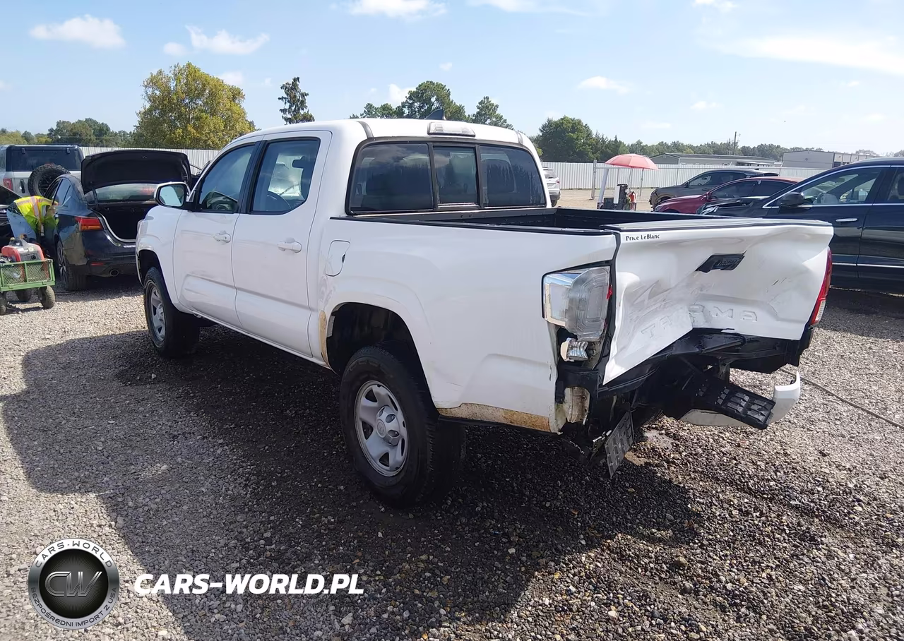 2017 Toyota Tacoma Sr VIN:5TFAX5GN4HX078119 - 3