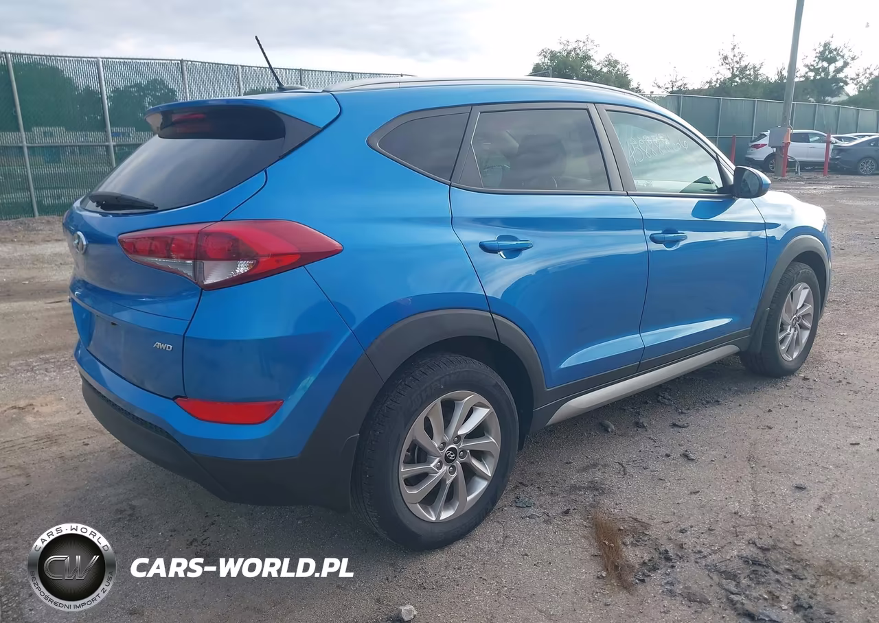 2017 Hyundai Tucson Se VIN:KM8J3CA47HU350353 - 4
