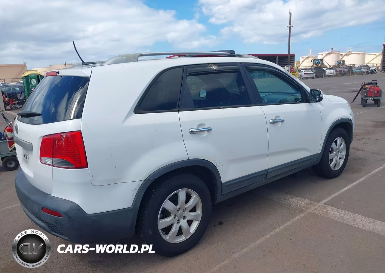 2012 Kia Sorento Lx VIN:5XYKT3A69CG306701 - 4
