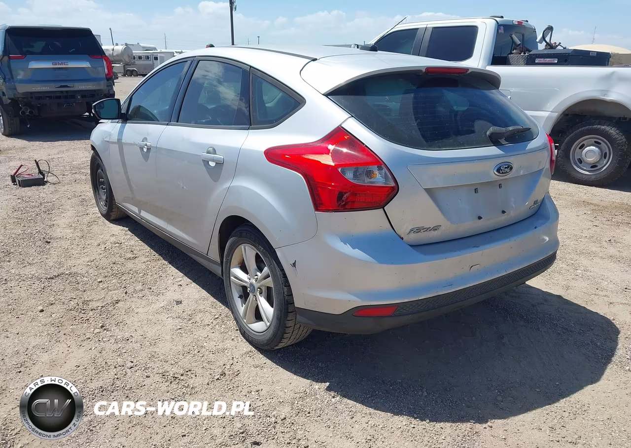 2013 Ford Focus Se VIN:1FADP3K20DL106925 - 3