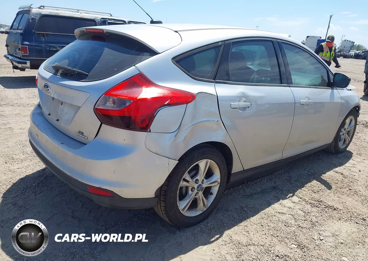 2013 Ford Focus Se VIN:1FADP3K20DL106925 - 4