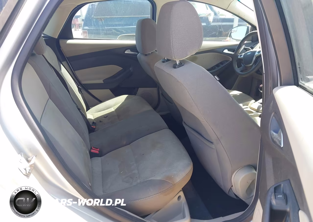 2013 Ford Focus Se VIN:1FADP3K20DL106925 - 8