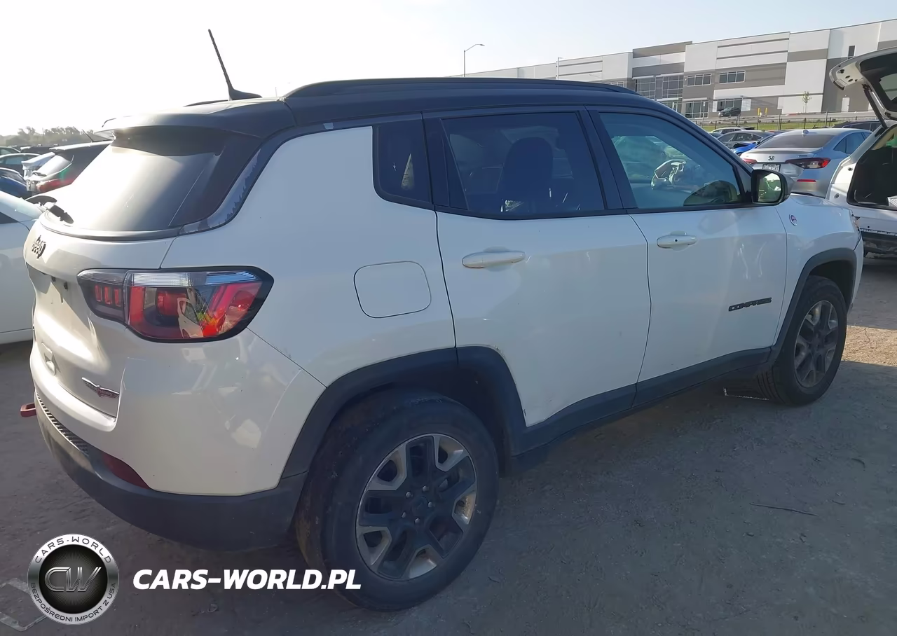 2017 Jeep New Compass Trailhawk 4X4 VIN:3C4NJDDB3HT665446 - 4