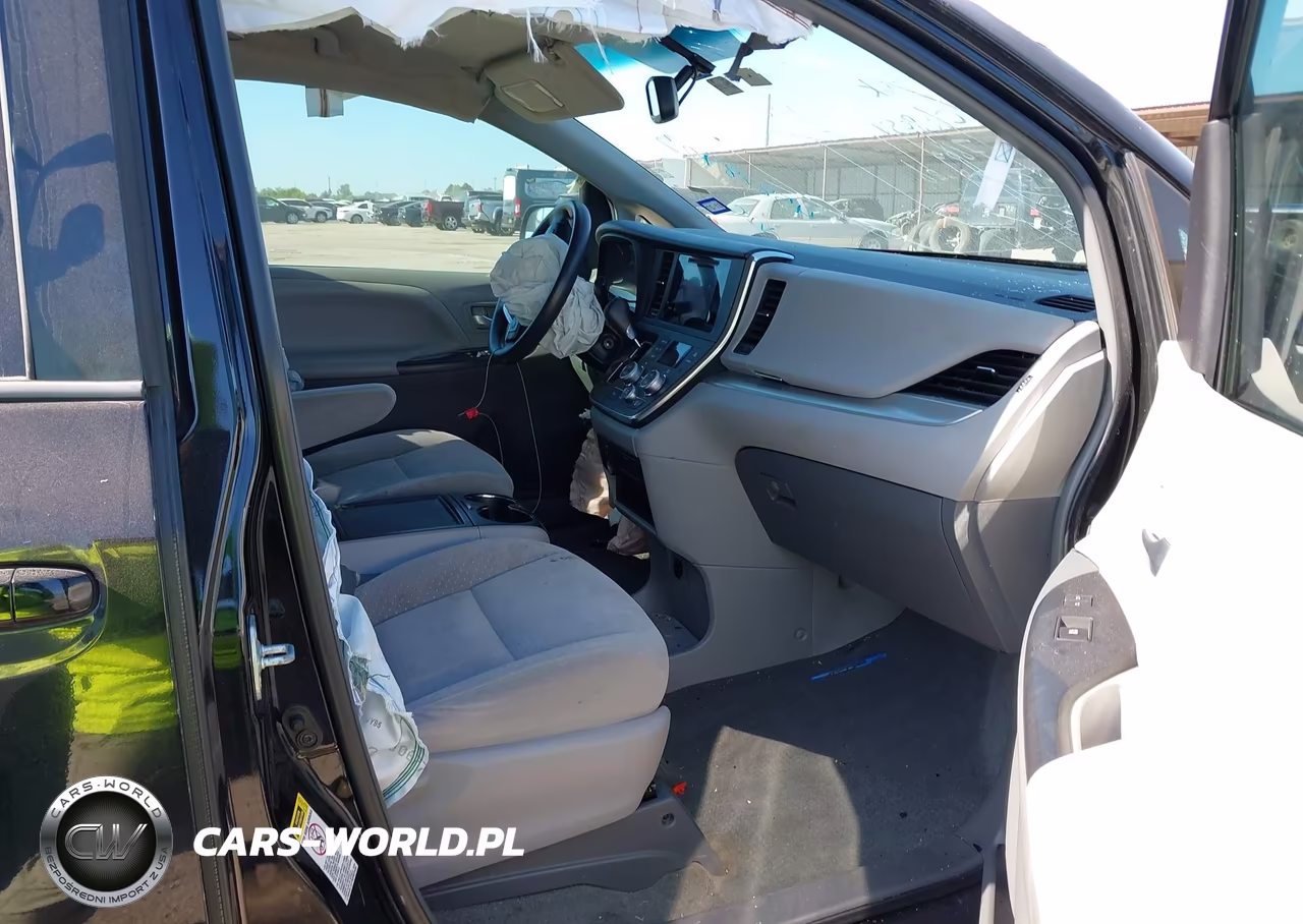 2015 Toyota Sienna Le 8 Passenger VIN:5TDKK3DCXFS557660 - 5