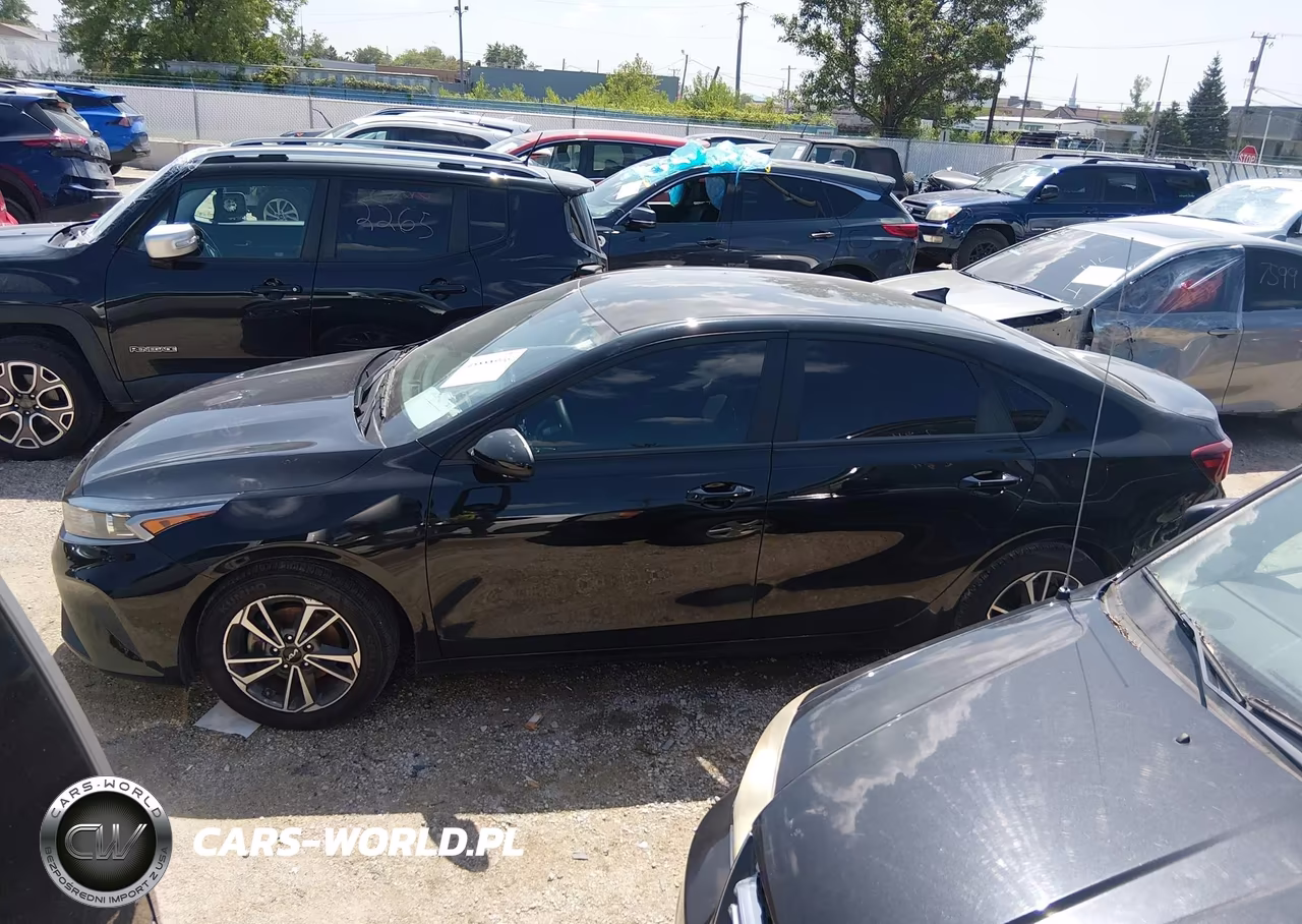 2023 Kia Forte Lxs VIN:3KPF24AD3PE630934 - 15
