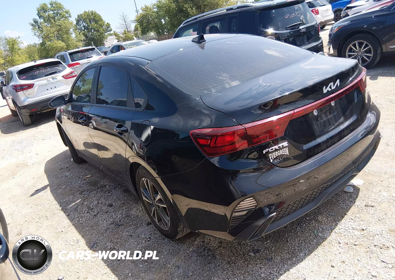 2023 Kia Forte Lxs VIN:3KPF24AD3PE630934 - 3
