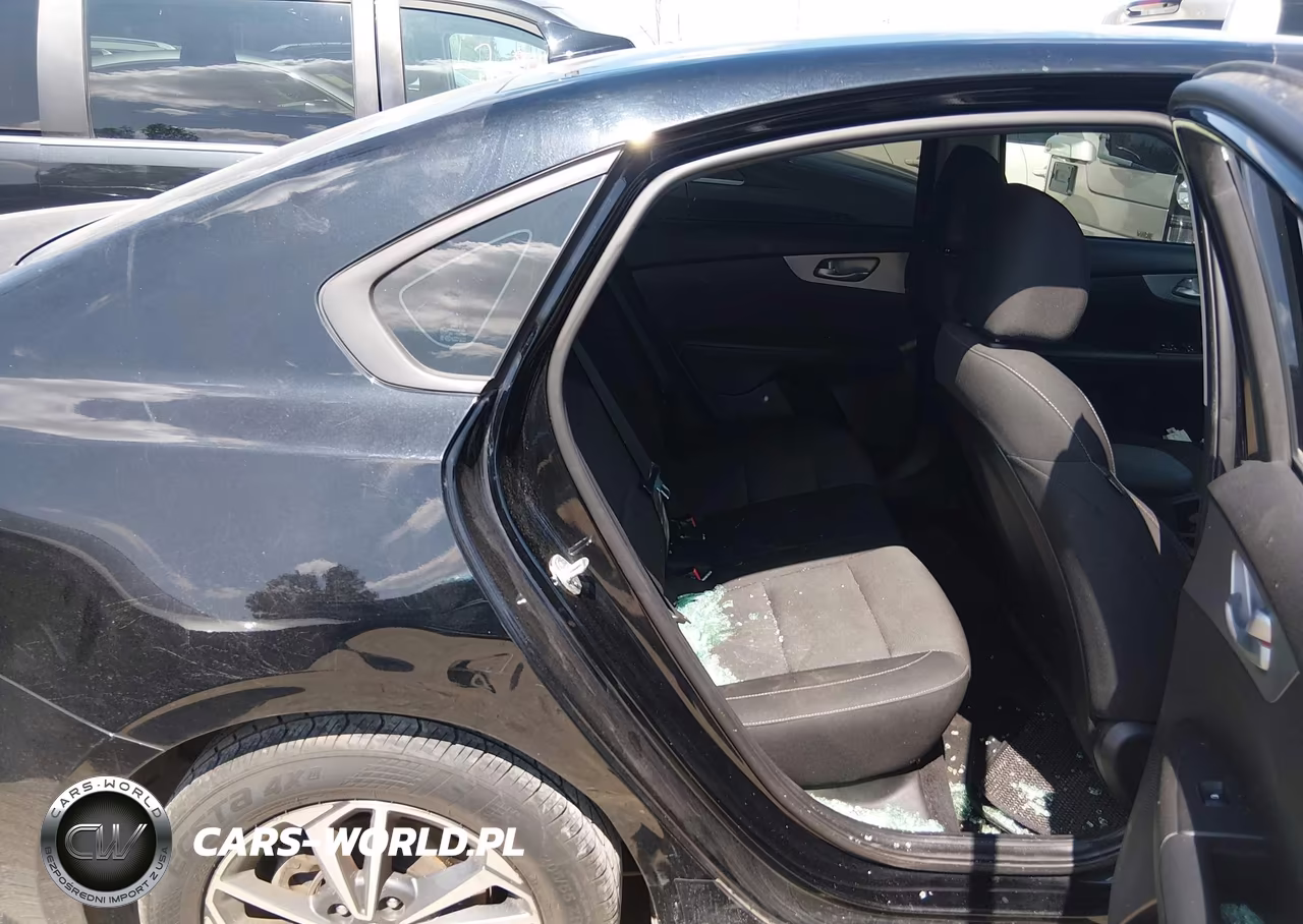 2023 Kia Forte Lxs VIN:3KPF24AD3PE630934 - 8