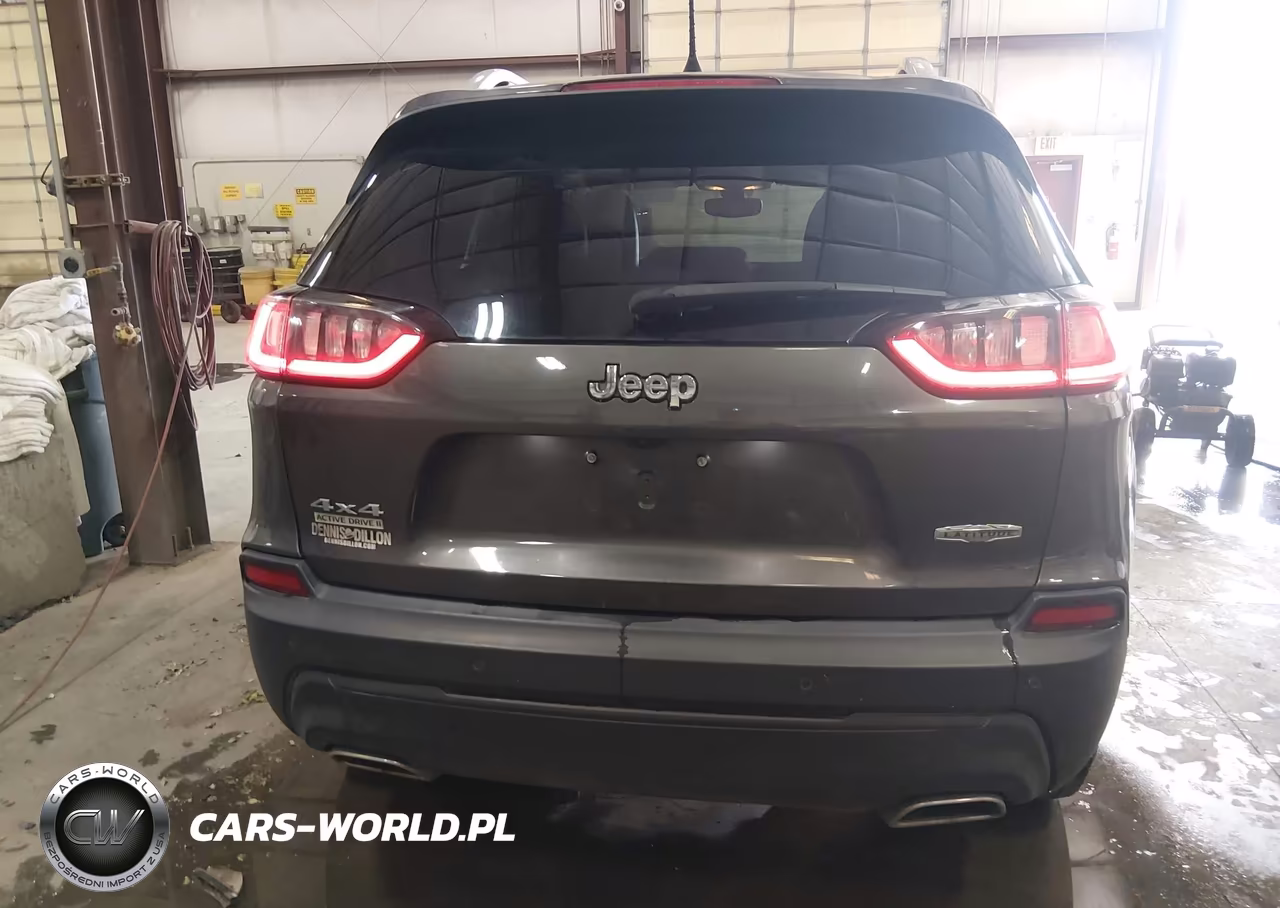 2019 Jeep Cherokee Latitude Plus 4X4 VIN:1C4PJMLXXKD118063 - 16