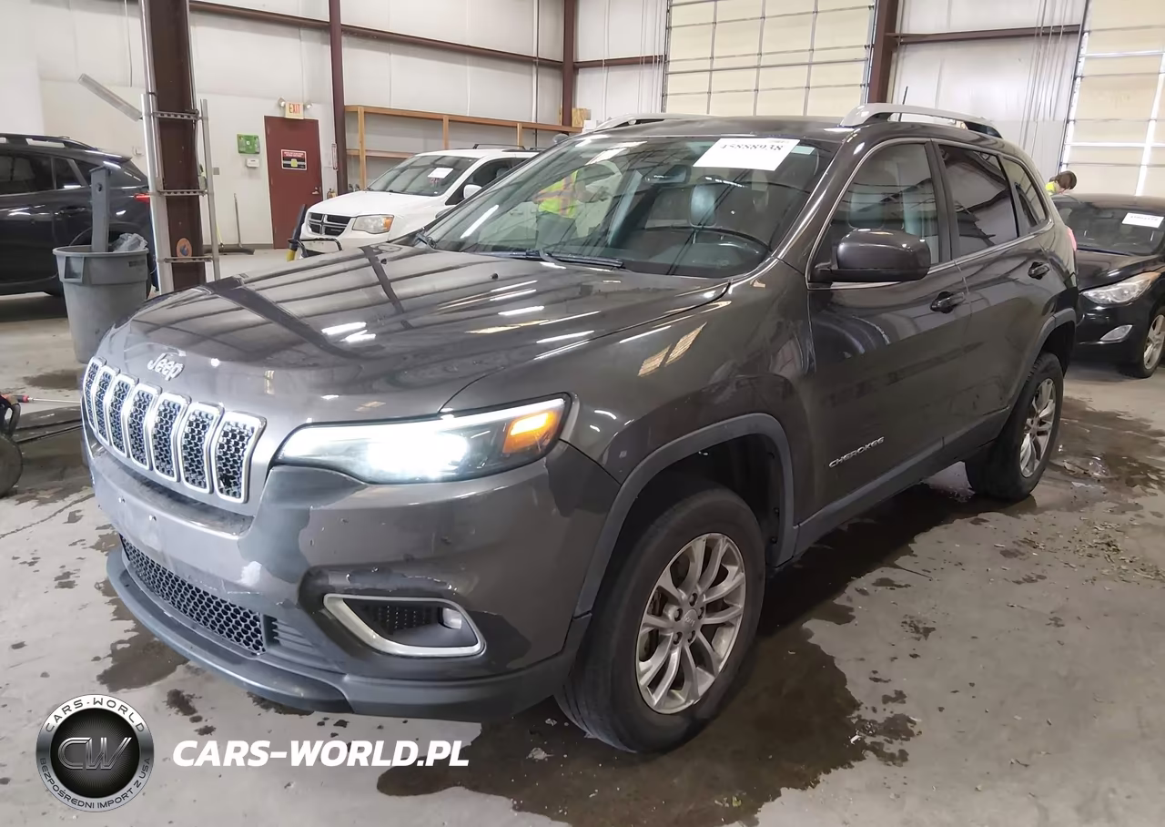 2019 Jeep Cherokee Latitude Plus 4X4 VIN:1C4PJMLXXKD118063 - 2