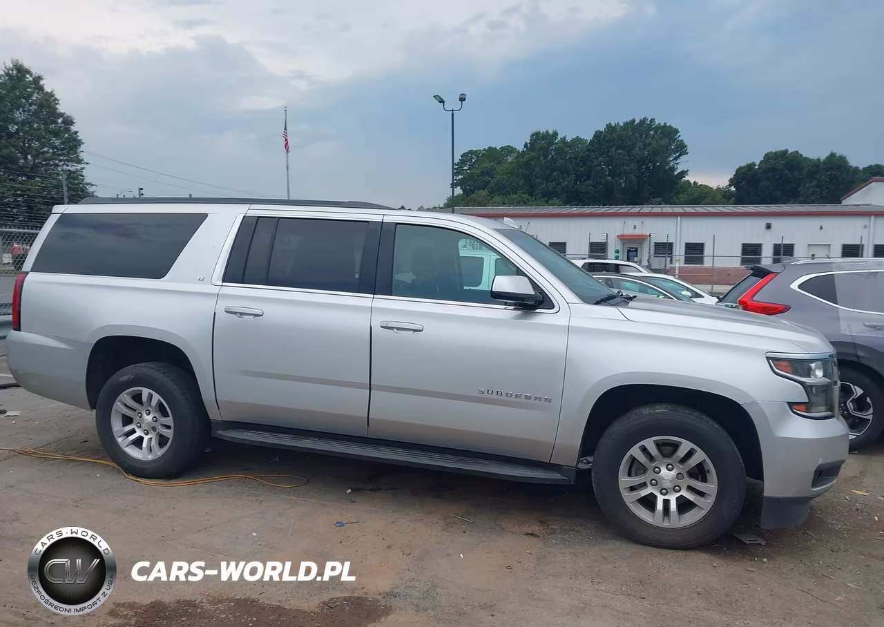 2017 Chevrolet Suburban Lt VIN:1GNSCHKCXHR235817 - 13