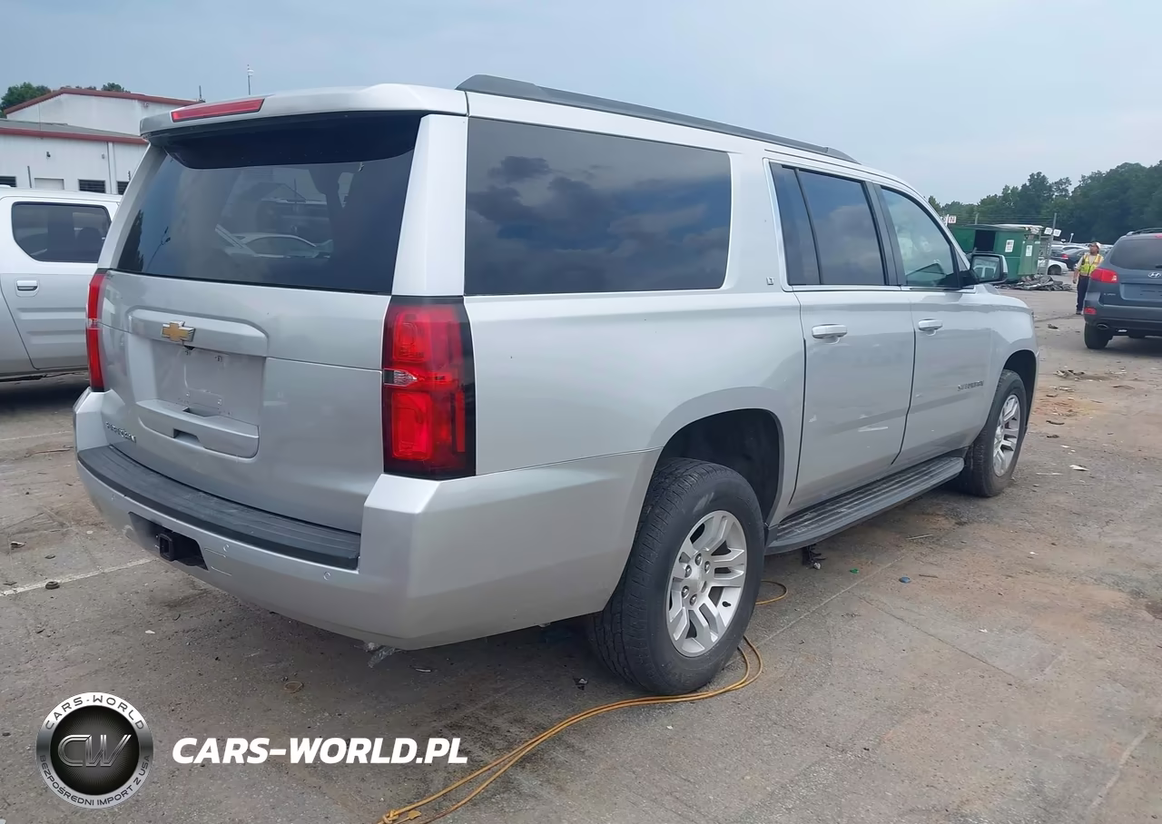 2017 Chevrolet Suburban Lt VIN:1GNSCHKCXHR235817 - 4