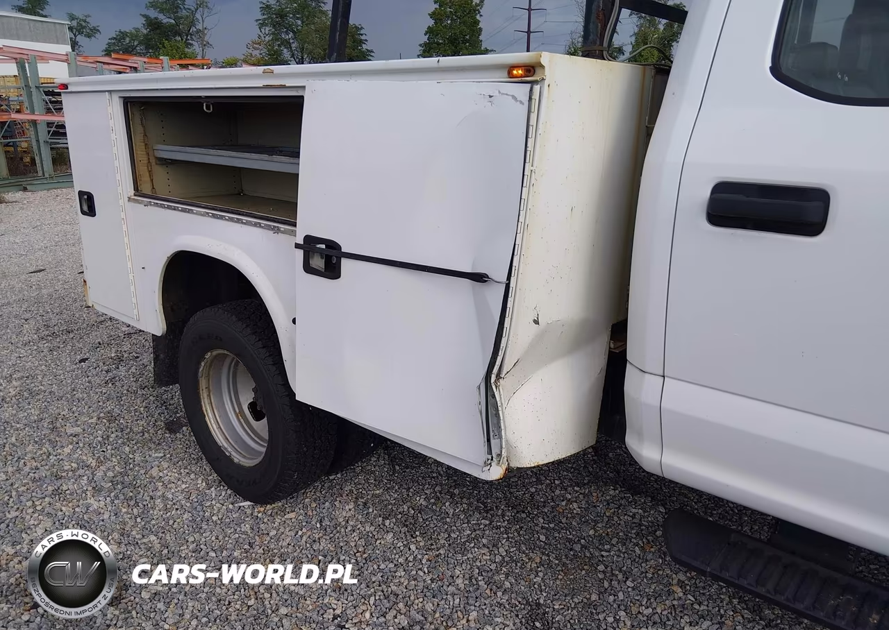 2018 Ford F-350 Xl VIN:1FT8W3D69JEC11543 - 10