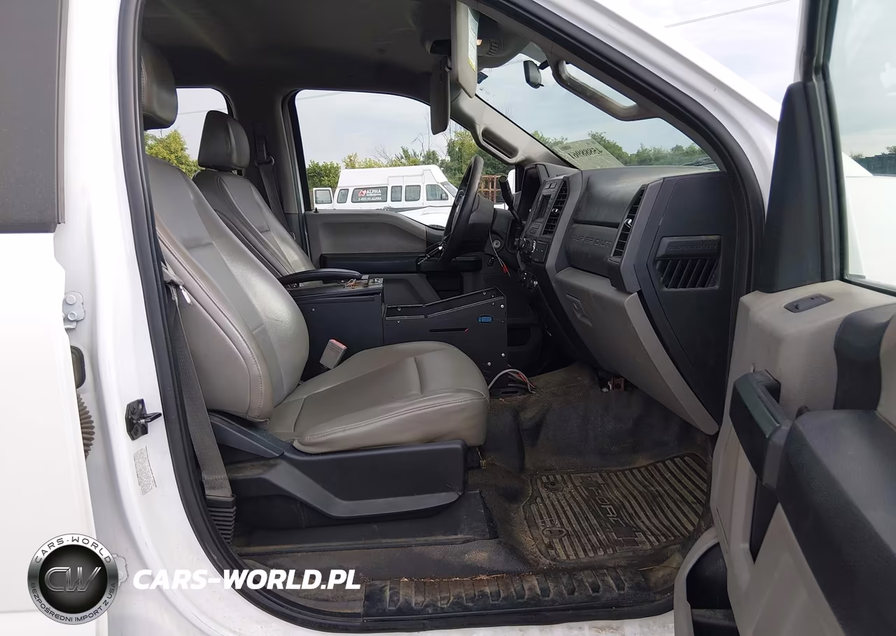 2018 Ford F-350 Xl VIN:1FT8W3D69JEC11543 - 5