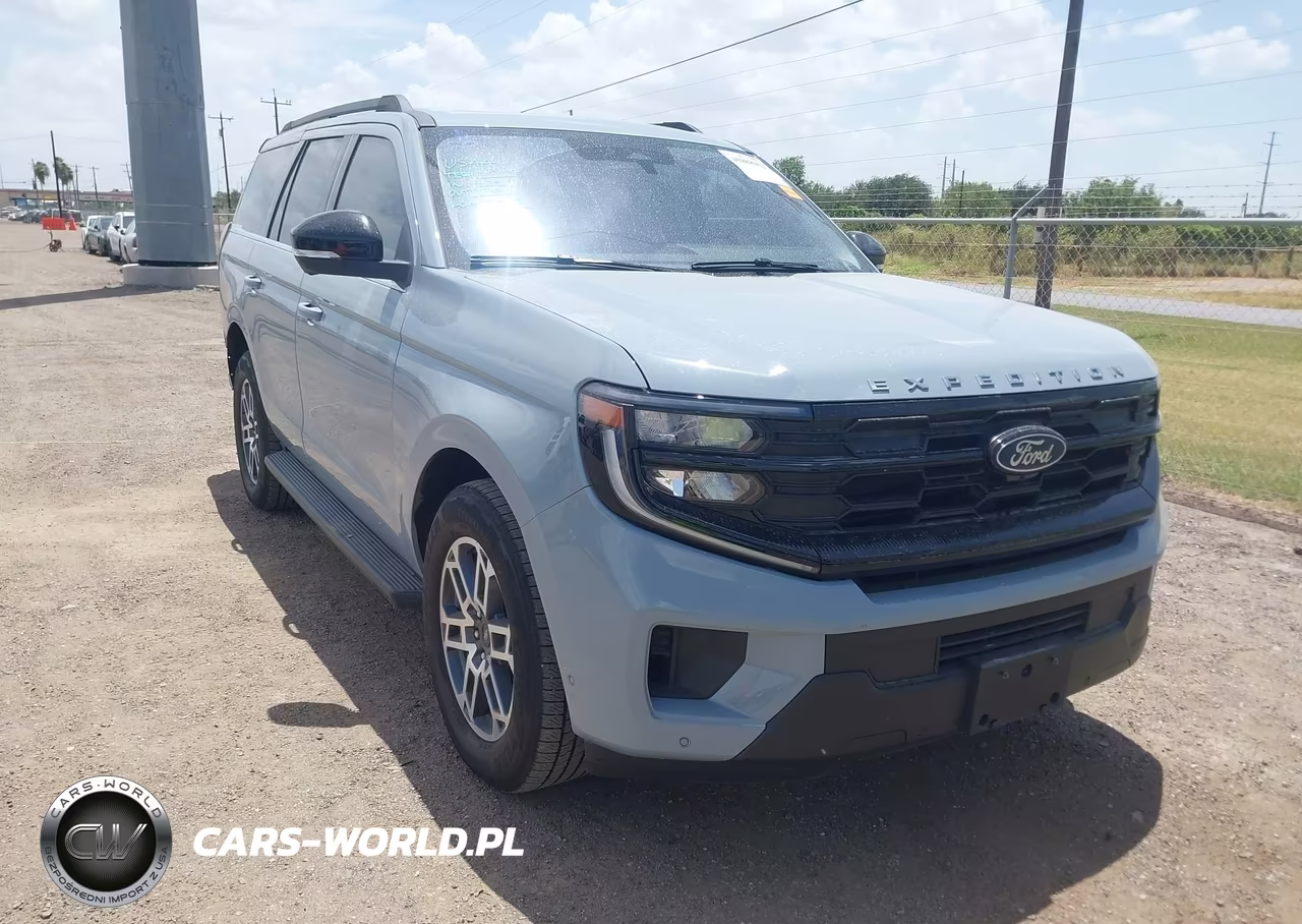 2025 Ford Expedition Active