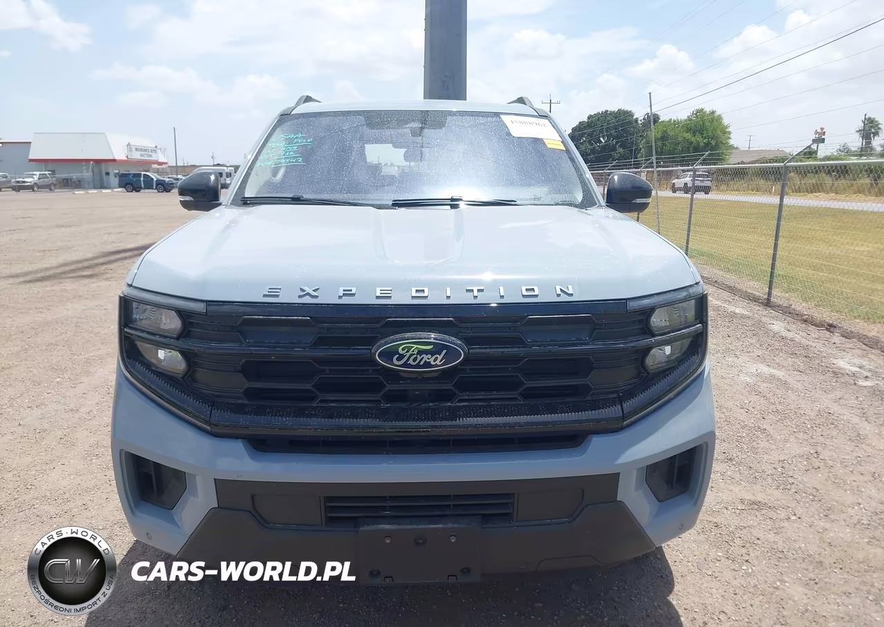 2025 Ford Expedition Active VIN:1FMJU1H8XSEA02266 - 13