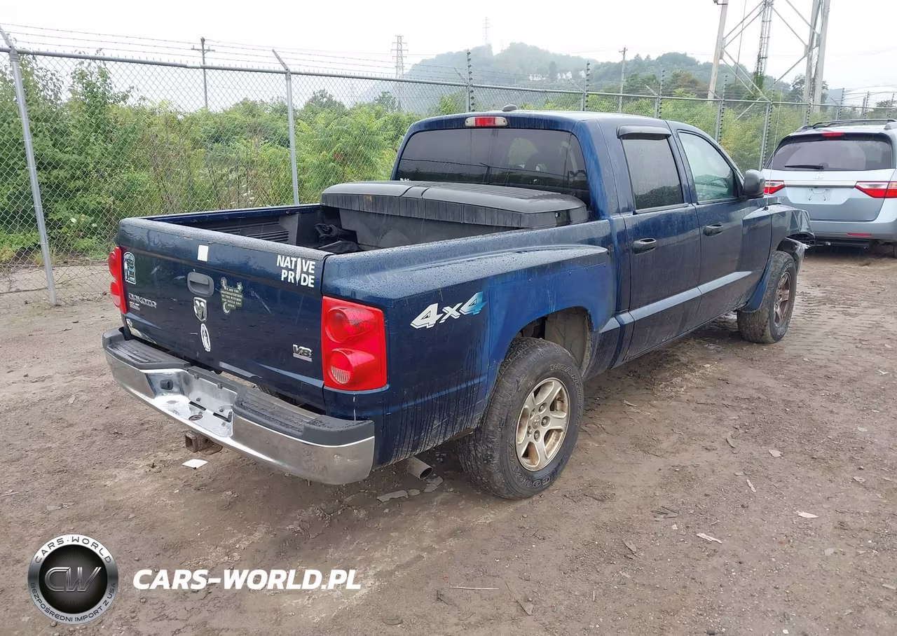 2005 Dodge Dakota Slt VIN:1D7HW48J15S230959 - 4
