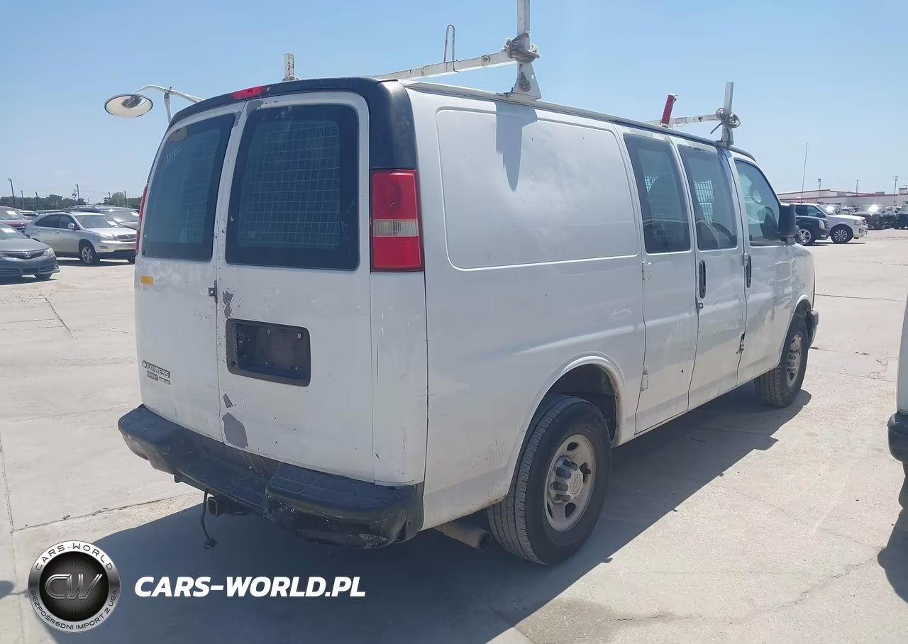 2012 Chevrolet Express 2500 Work Van VIN:1GCWGFBA6C1165404 - 4
