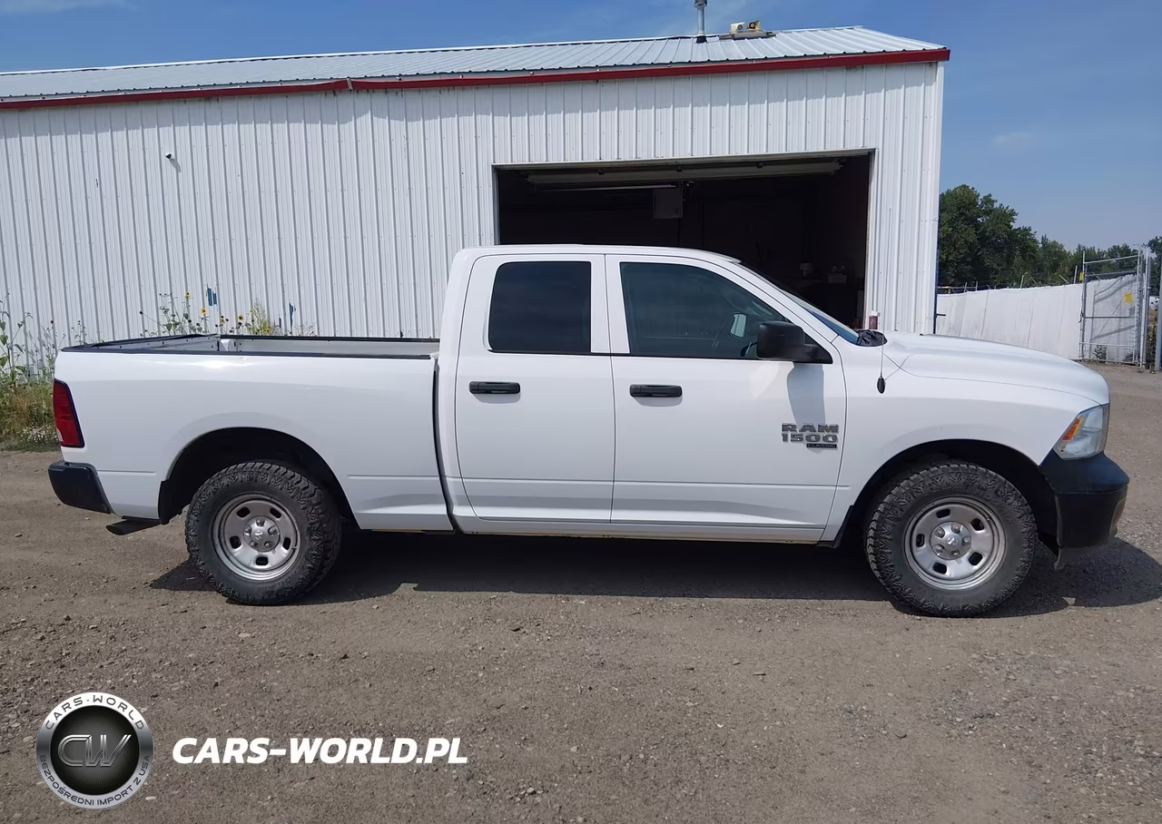 2019 Ram 1500 Classic Tradesman 4X4 6'4 Box VIN:1C6RR7FG0KS629542 - 16