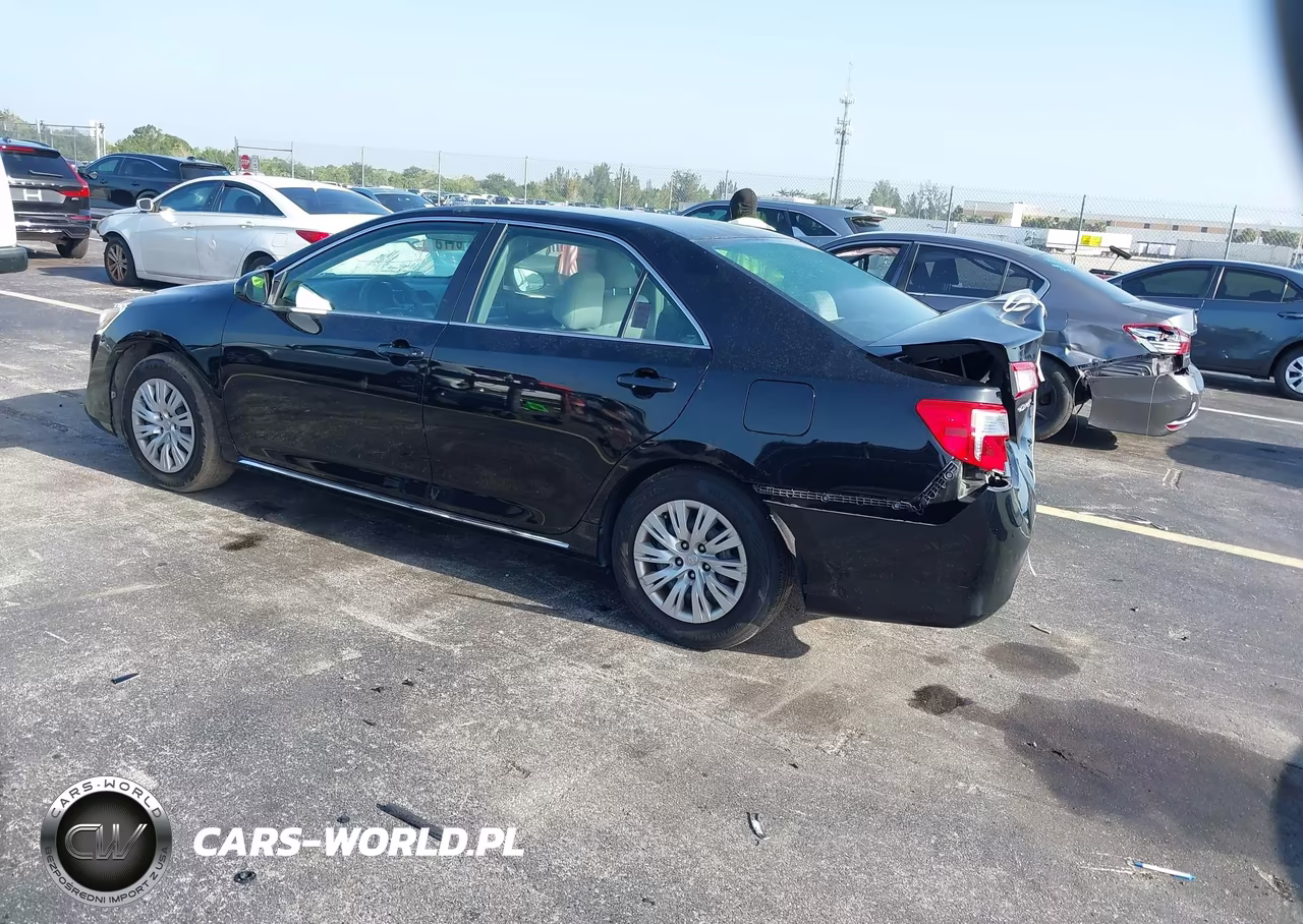 2012 Toyota Camry Le VIN:4T1BF1FK4CU166164 - 3