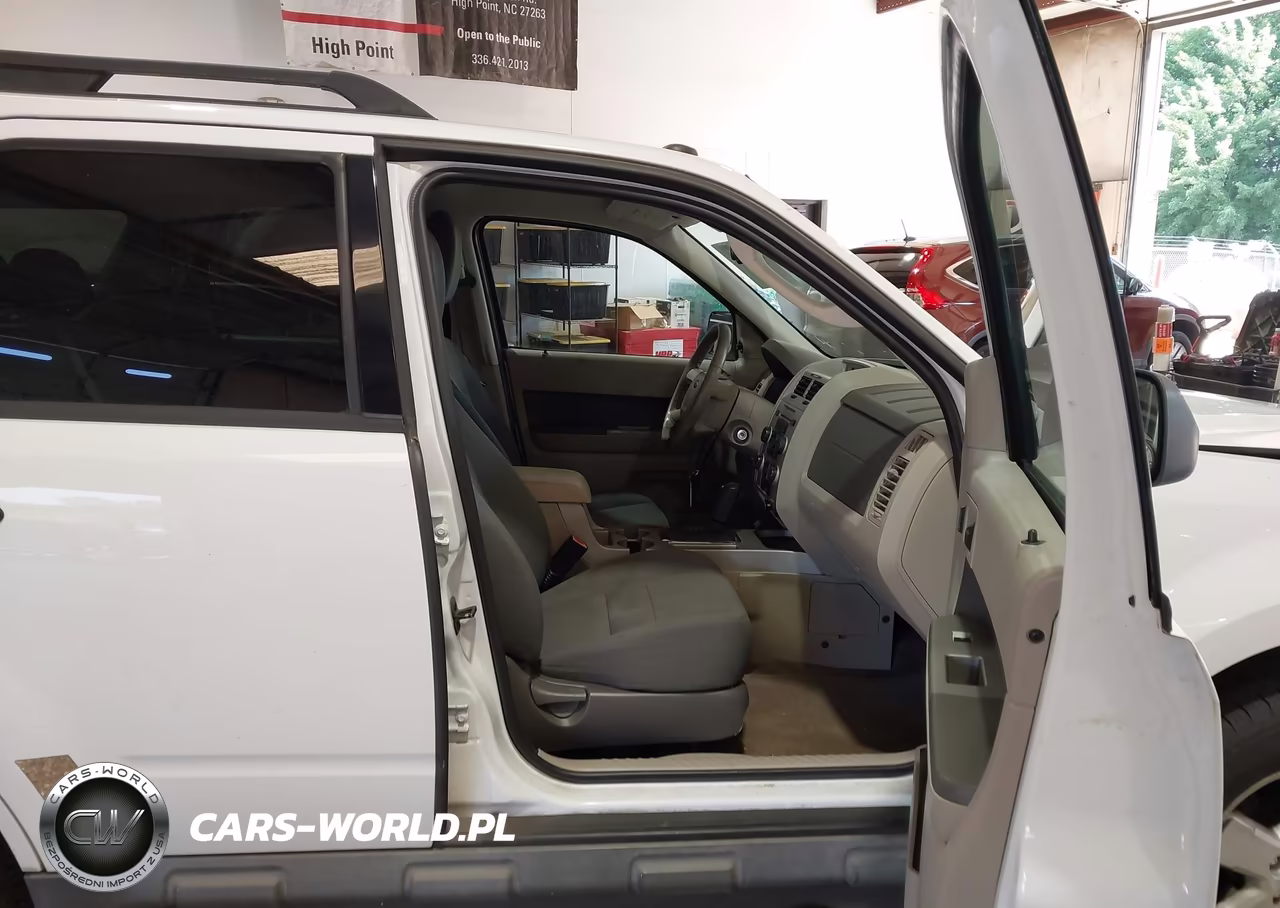 2009 Ford Escape Xlt VIN:1FMCU037X9KA42781 - 5