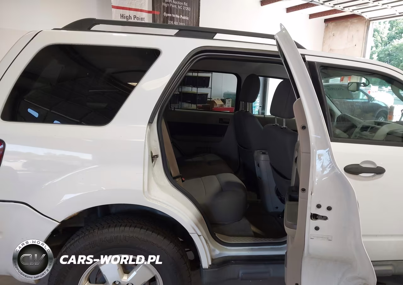 2009 Ford Escape Xlt VIN:1FMCU037X9KA42781 - 8