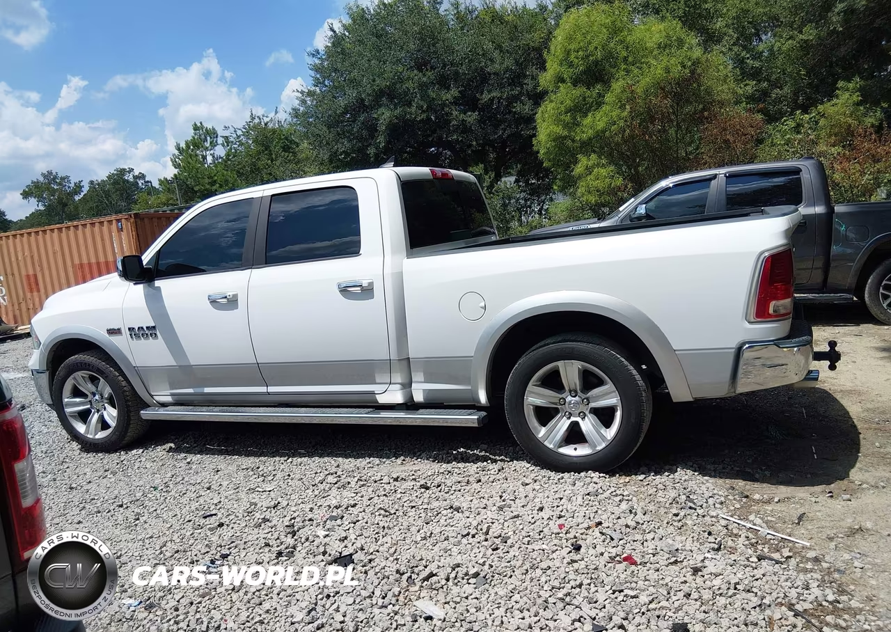 2016 Ram 1500 Laramie VIN:1C6RR6VT5GS189396 - 14