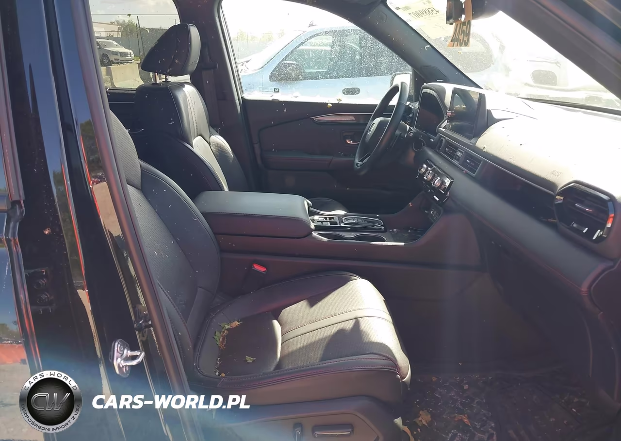 2025 Honda Pilot Black Edition VIN:5FNYG1H93SB099571 - 5