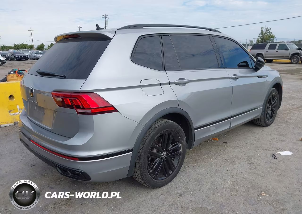 2022 Volkswagen Tiguan 2.0T Se R-Line Black VIN:3VVCB7AX6NM099716 - 4