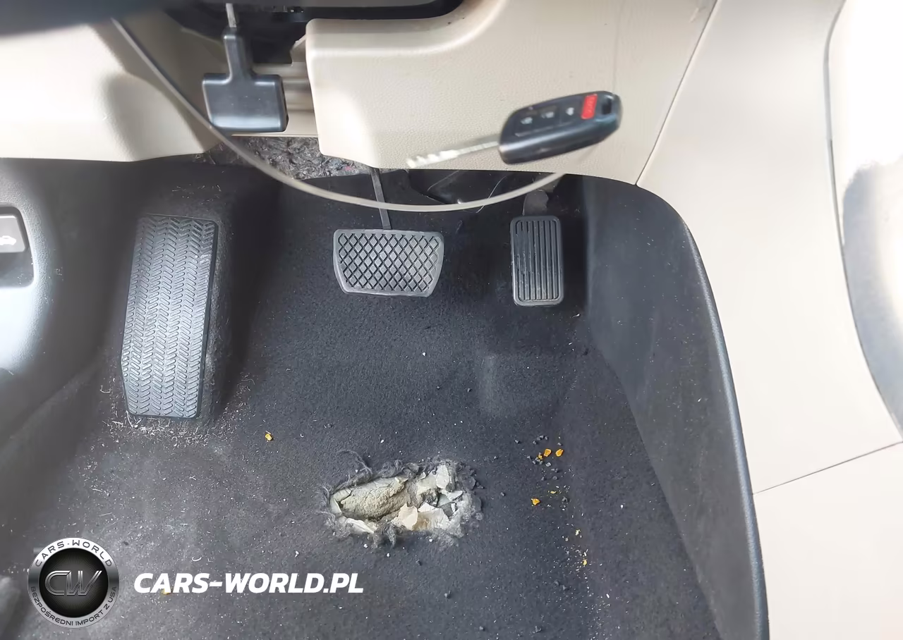 2017 Honda Accord Lx VIN:1HGCR2F30HA260910 - 11