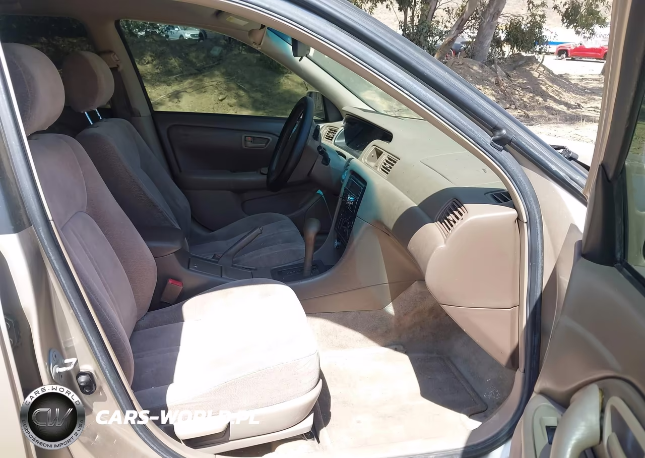 1997 Toyota Camry Le VIN:JT2BG22K2V0100101 - 5