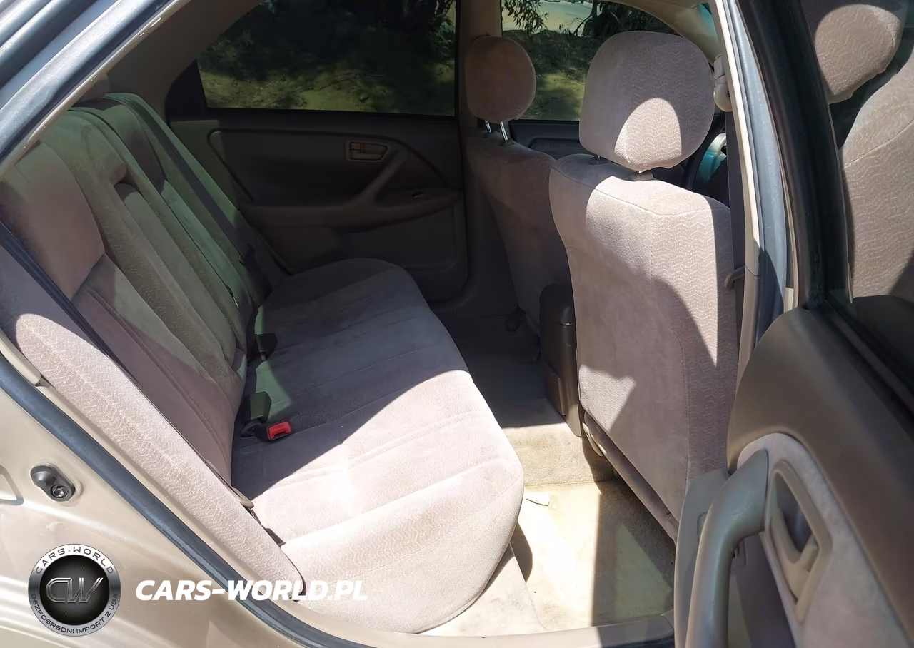1997 Toyota Camry Le VIN:JT2BG22K2V0100101 - 8