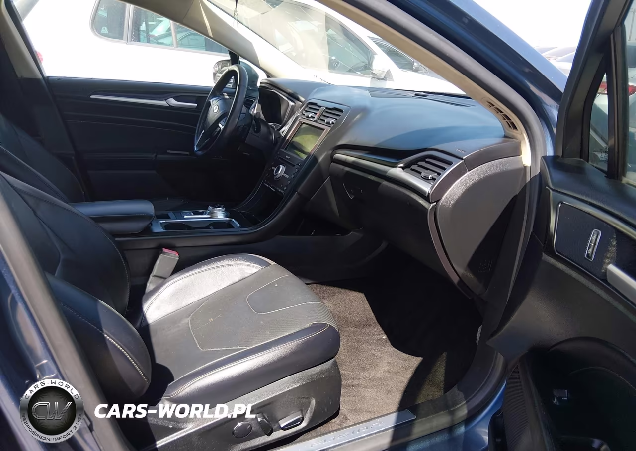 2018 Ford Fusion Titanium VIN:3FA6P0D99JR225944 - 5