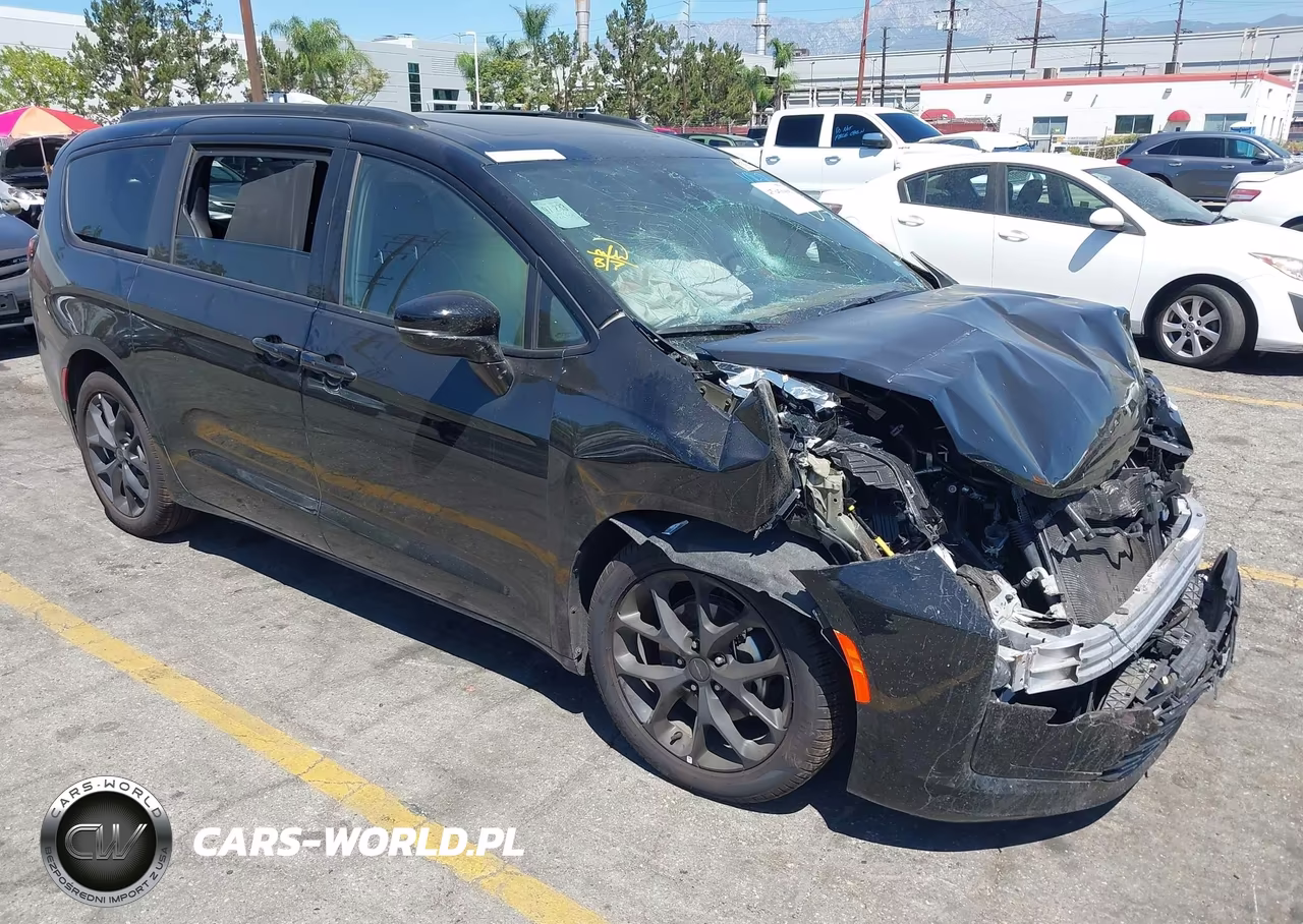 2027 Chrysler Pacifica Limited – zdjęcie 1 z 16