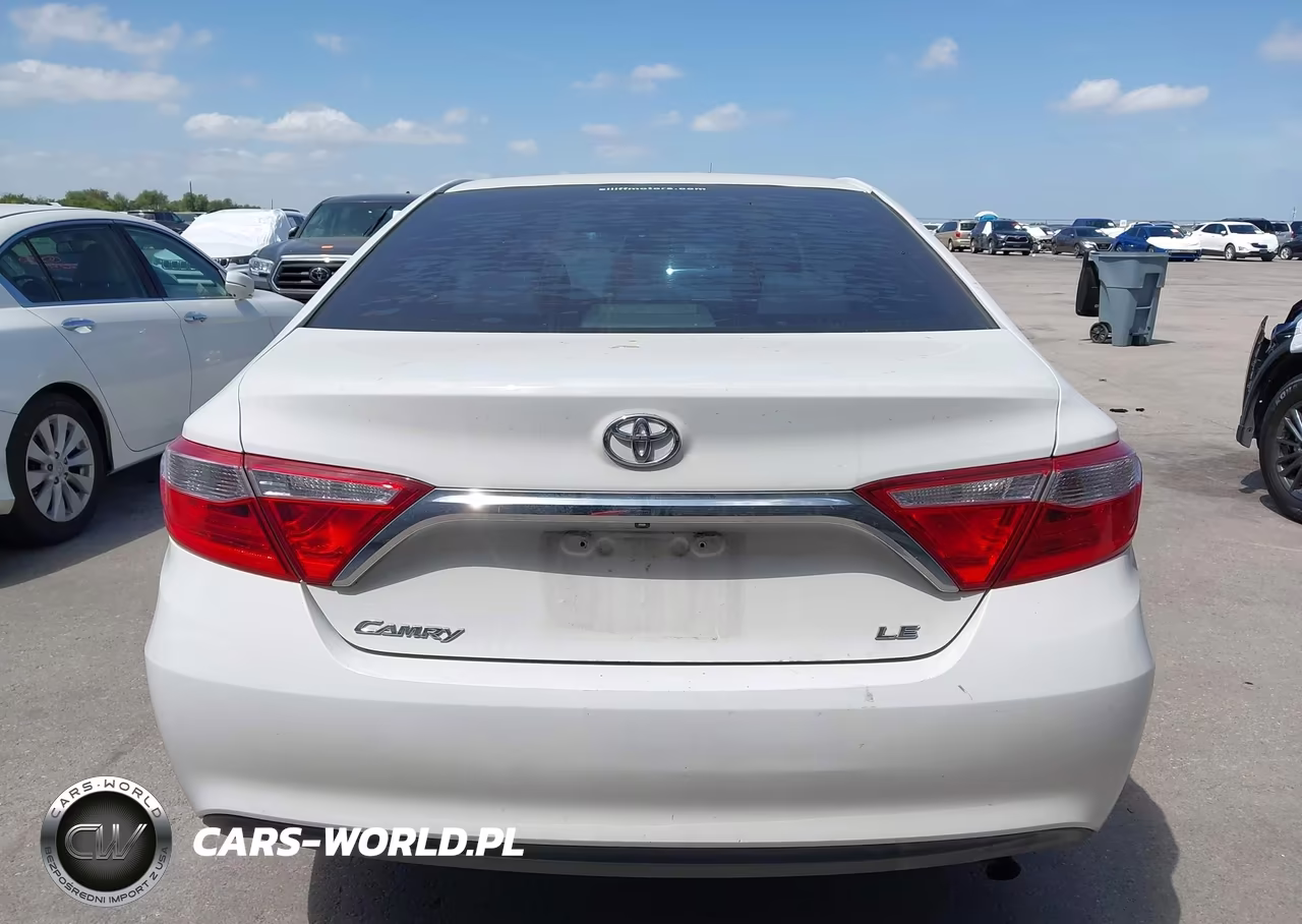 2016 Toyota Camry Le VIN:4T4BF1FK2GR537155 - 16