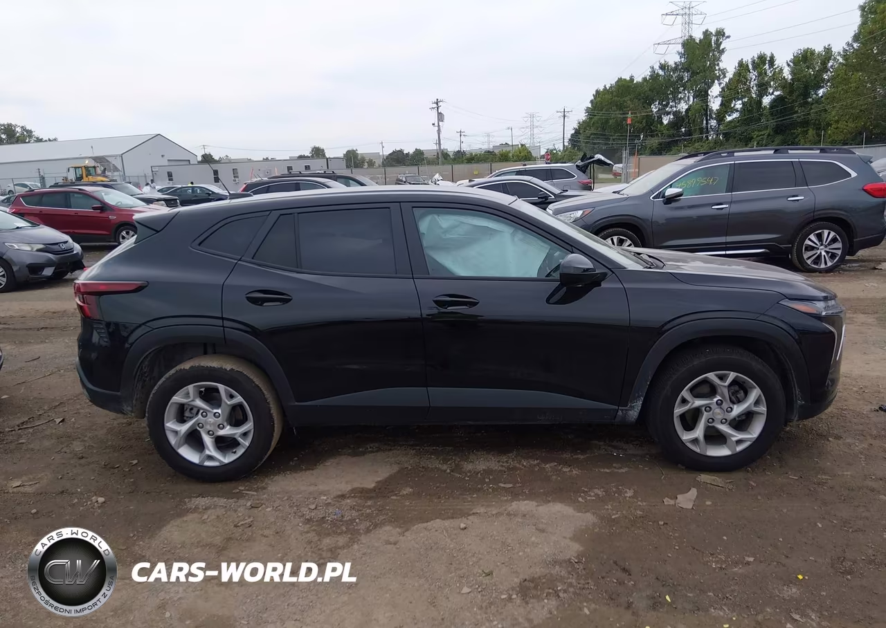 2025 Chevrolet Trax Fwd Ls VIN:KL77LFEPXSC245529 - 13