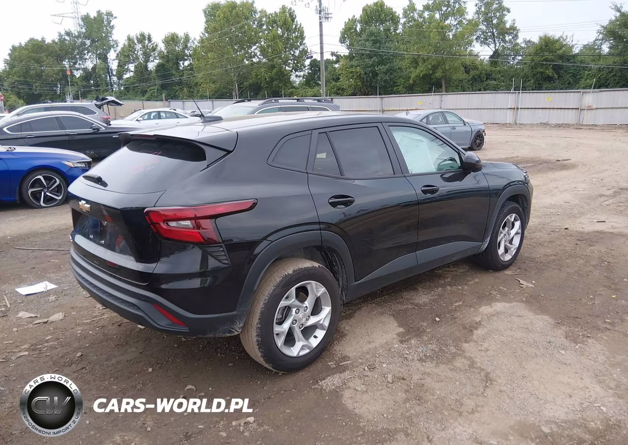 2025 Chevrolet Trax Fwd Ls VIN:KL77LFEPXSC245529 - 4