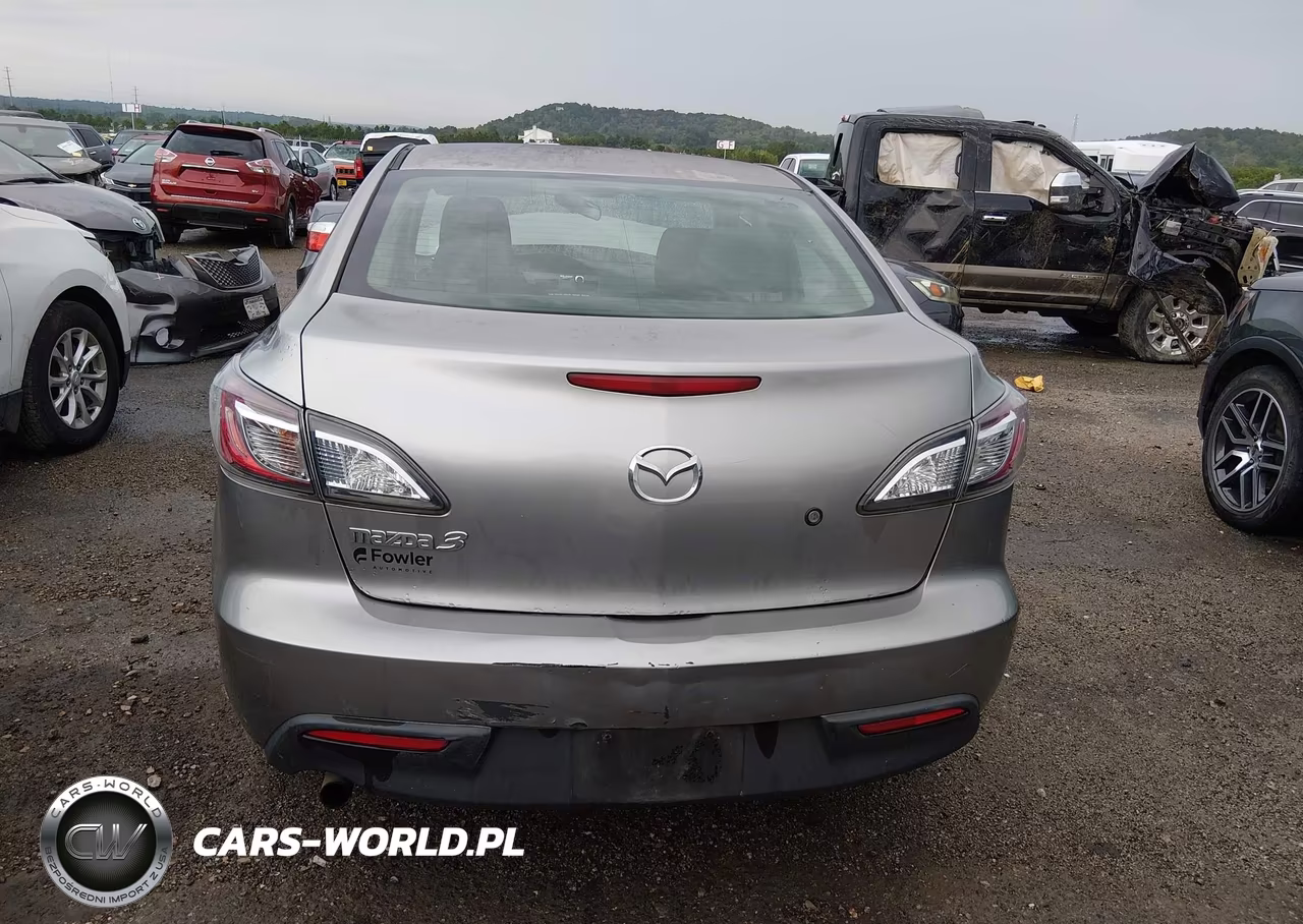 2011 Mazda Mazda3 I Sport VIN:JM1BL1UF7B1445367 - 16