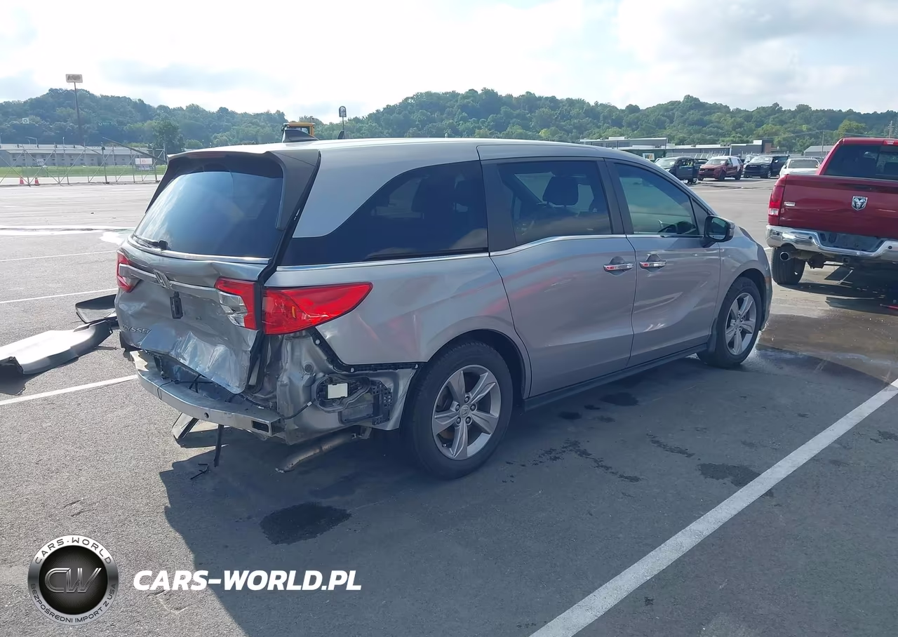 2018 Honda Odyssey Ex-L VIN:5FNRL6H79JB074491 - 4