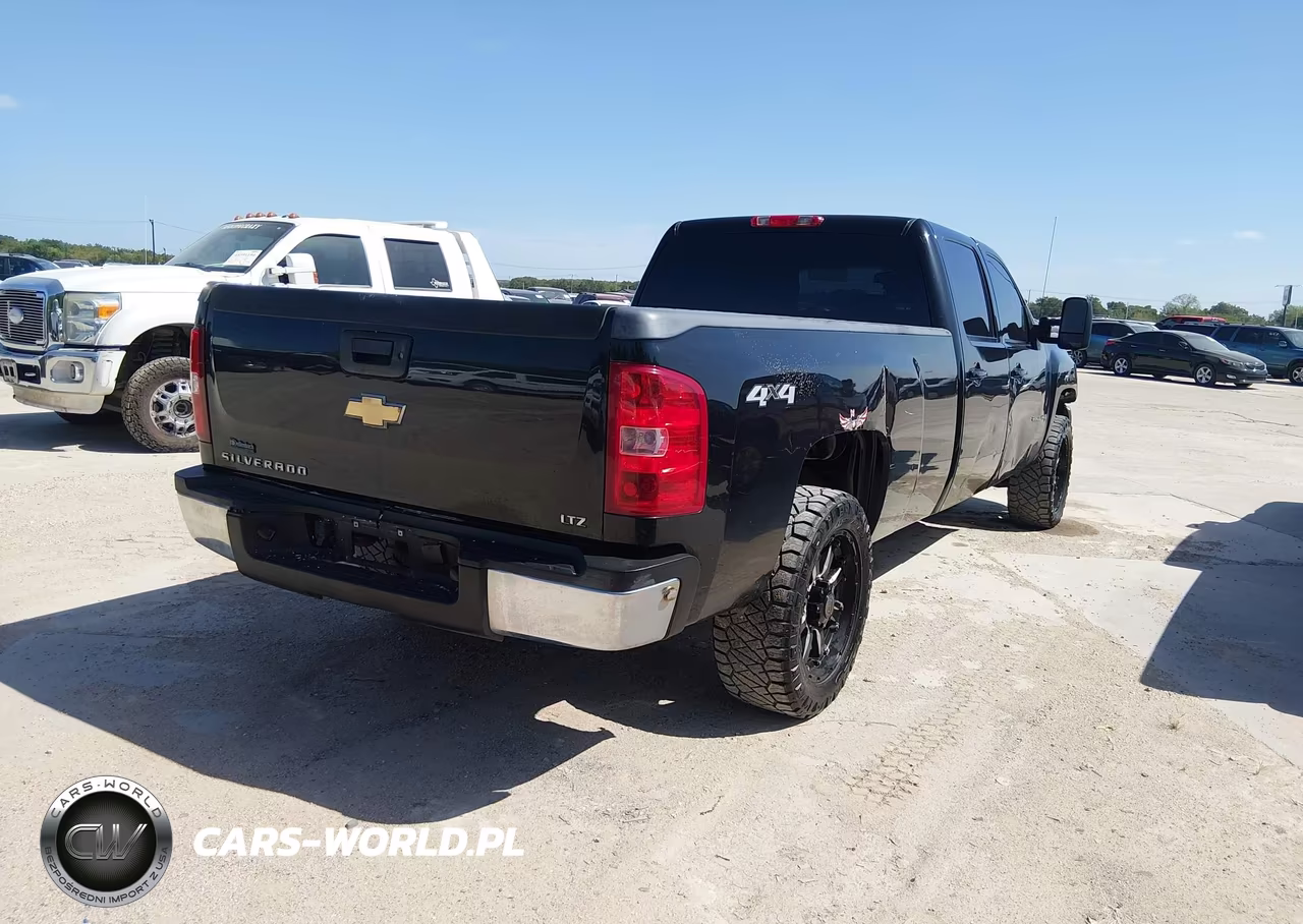 2007 Chevrolet Silverado 2500Hd Ltz VIN:1GCHK23687F557559 - 4